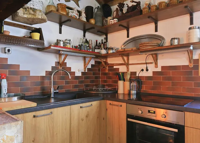 Martina With Free & Jacuzzi